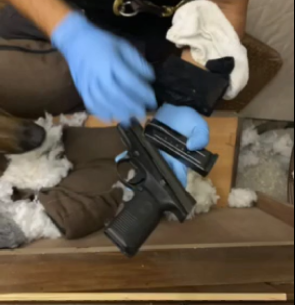 الرملة : العثور على مسدس محشو في إحدى التجمعات وسط المدينة 